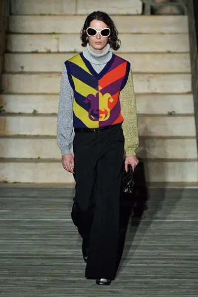 Look 89